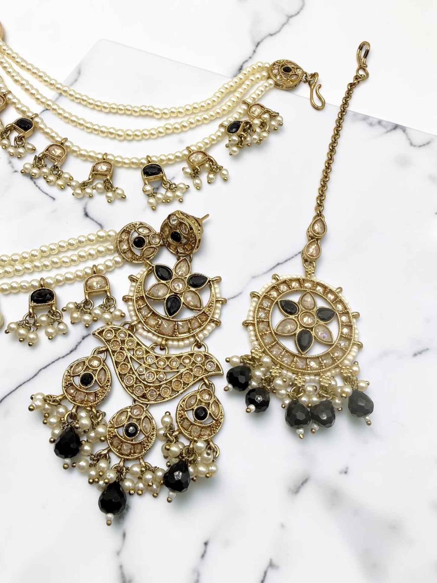 Ambalika अंबालिका Polki Earring Saharay in Black