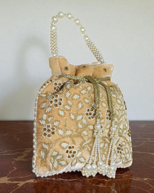Selma سلمى Potli Bag in Soft Peach