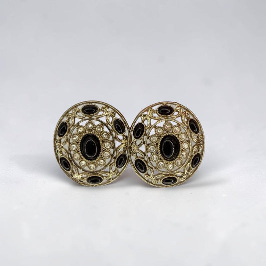 Suhaila سهيلة Kundan Studs in Black