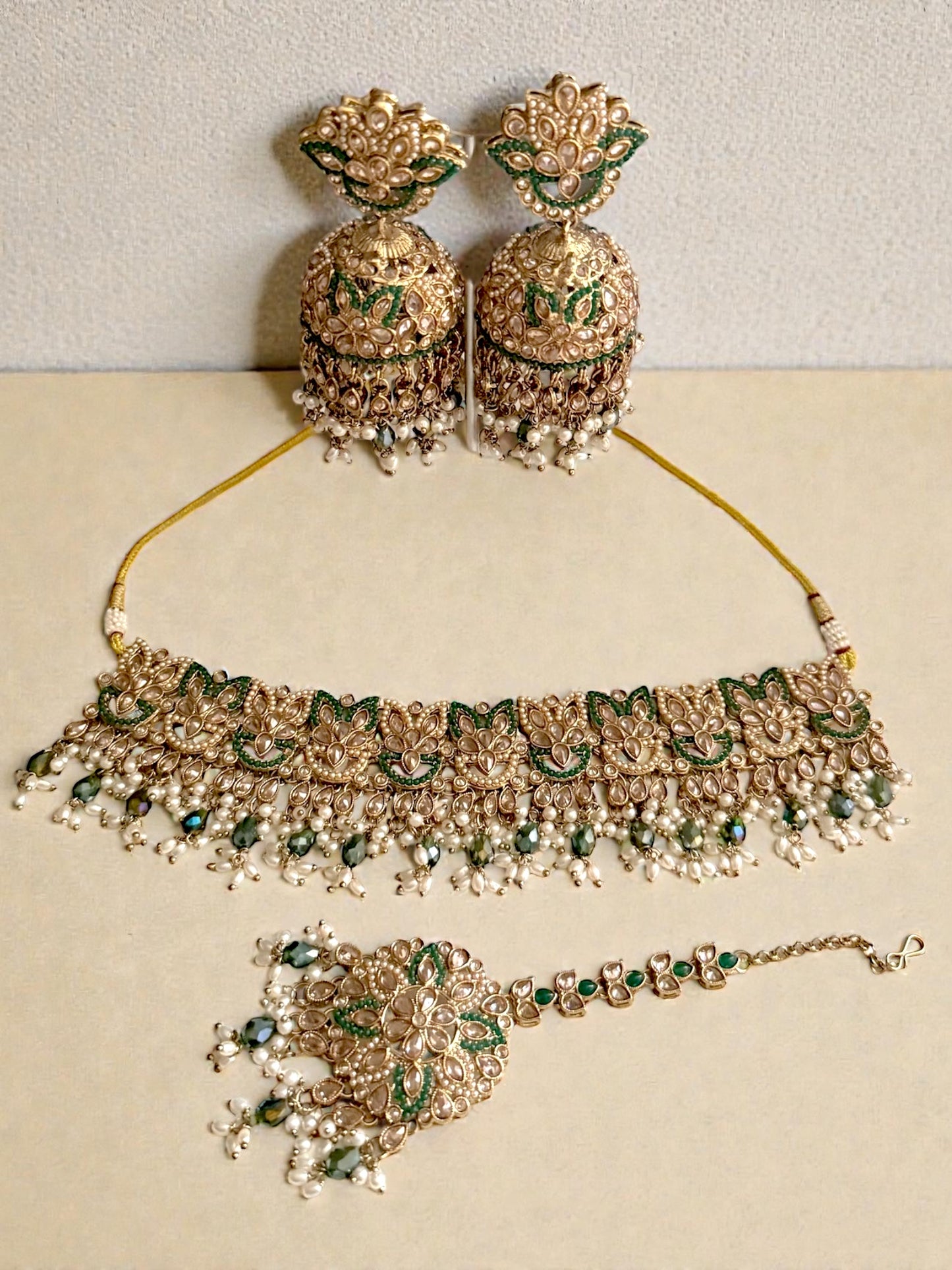 Lubna لبنى Polki Choker Set in Green