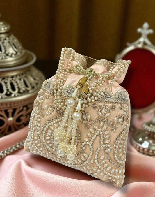 Salina سالينا Potli Bag in Peach