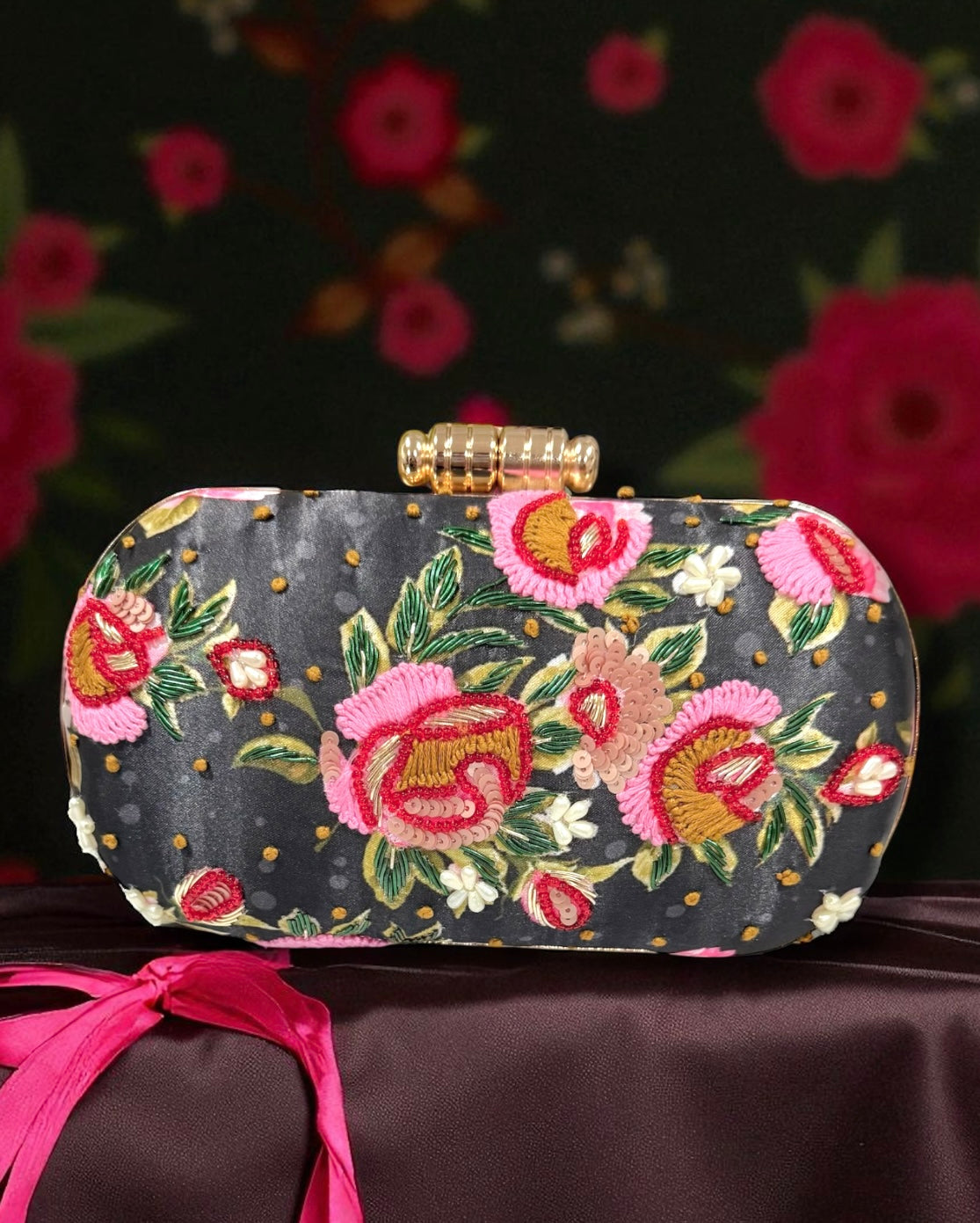 Sumaira سميرة Clutch in Dark Grey