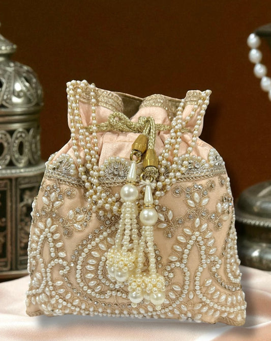 Salina سالينا Potli Bag in Peach