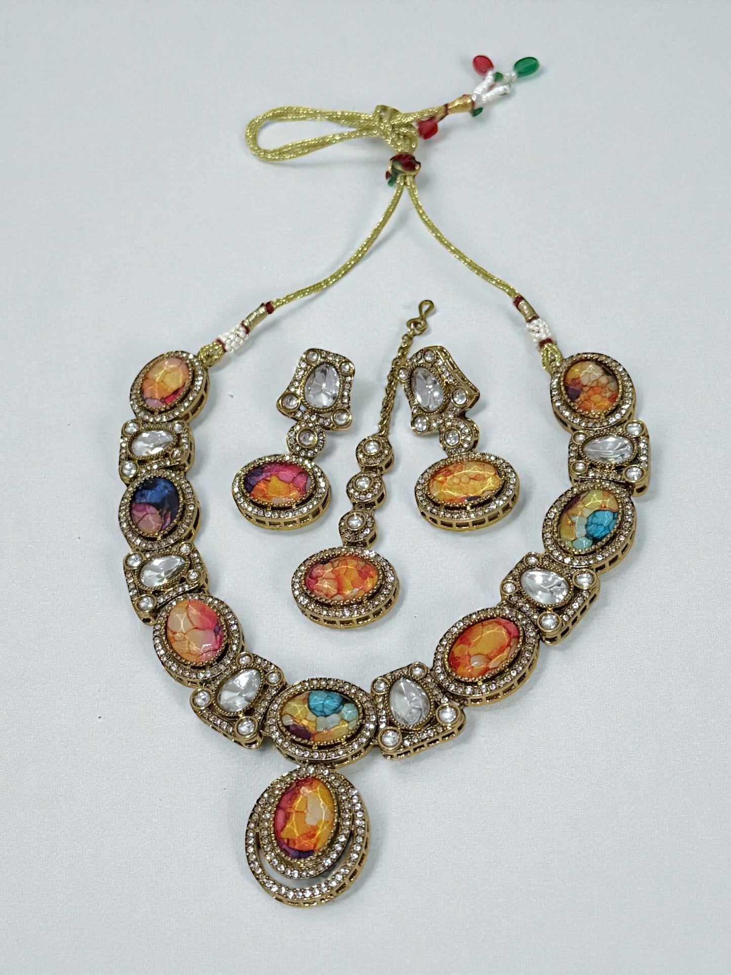 Arisha عریشہ Set in Multicolor