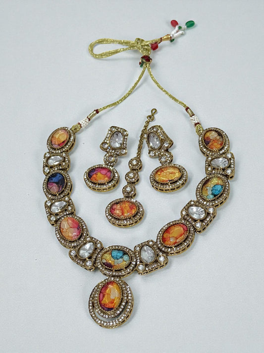 Arisha عریشہ Set in Multicolor