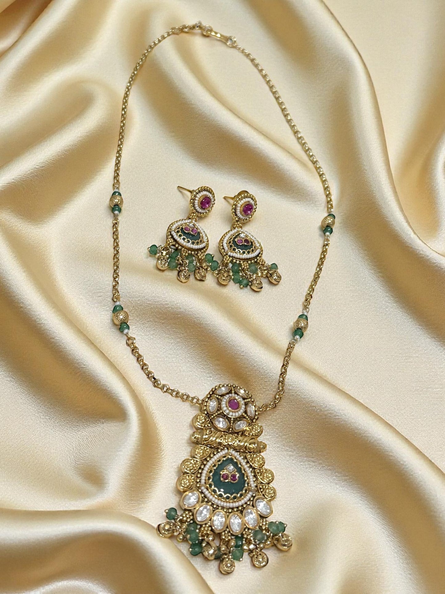 Ishani ईशानी Gold Plated Mala Set