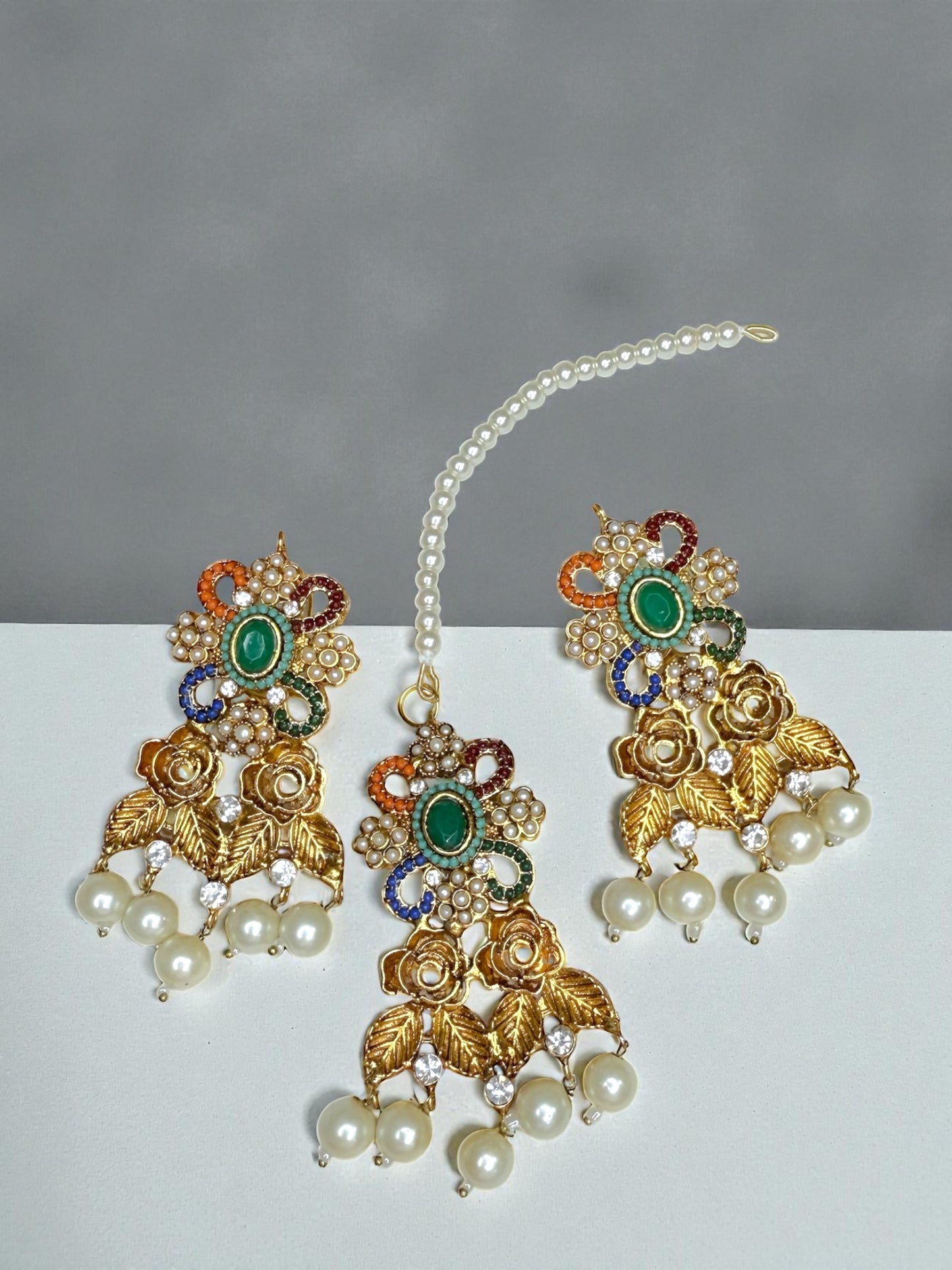 Hasiba حسيبة Naurathan Earring & Tika Set in Green