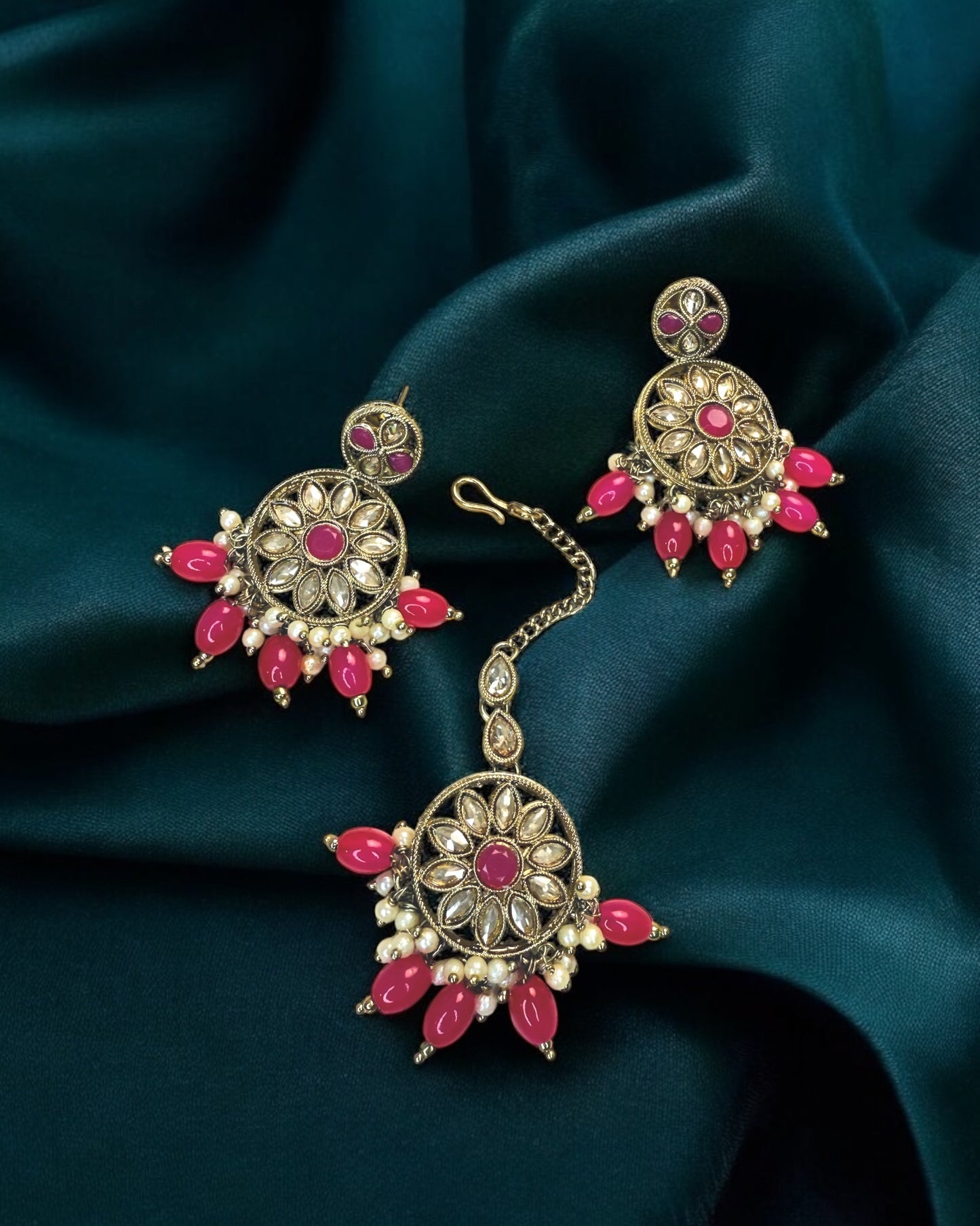 Nisreen نسرين Mini Earring & Tika Set