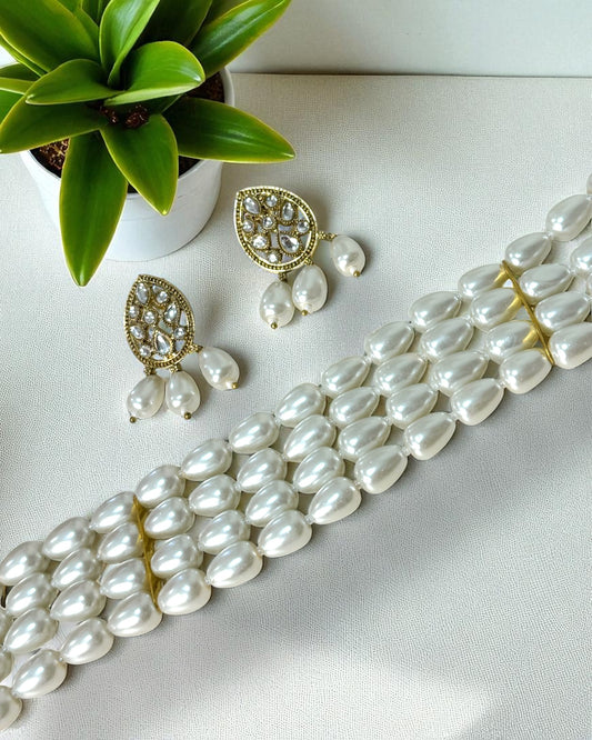 Ruhani रुहानी Pearl Choker Set