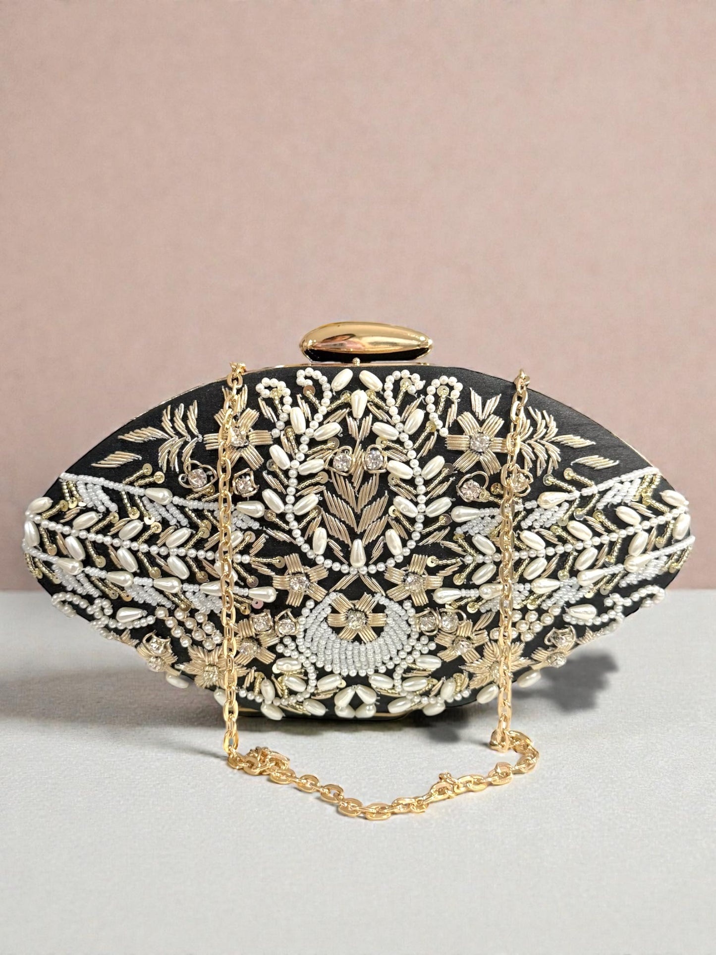 Suhaila سهيلة Handmade Clutch in Black