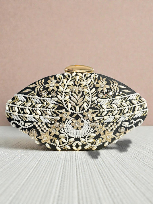 Suhaila سهيلة Handmade Clutch in Black