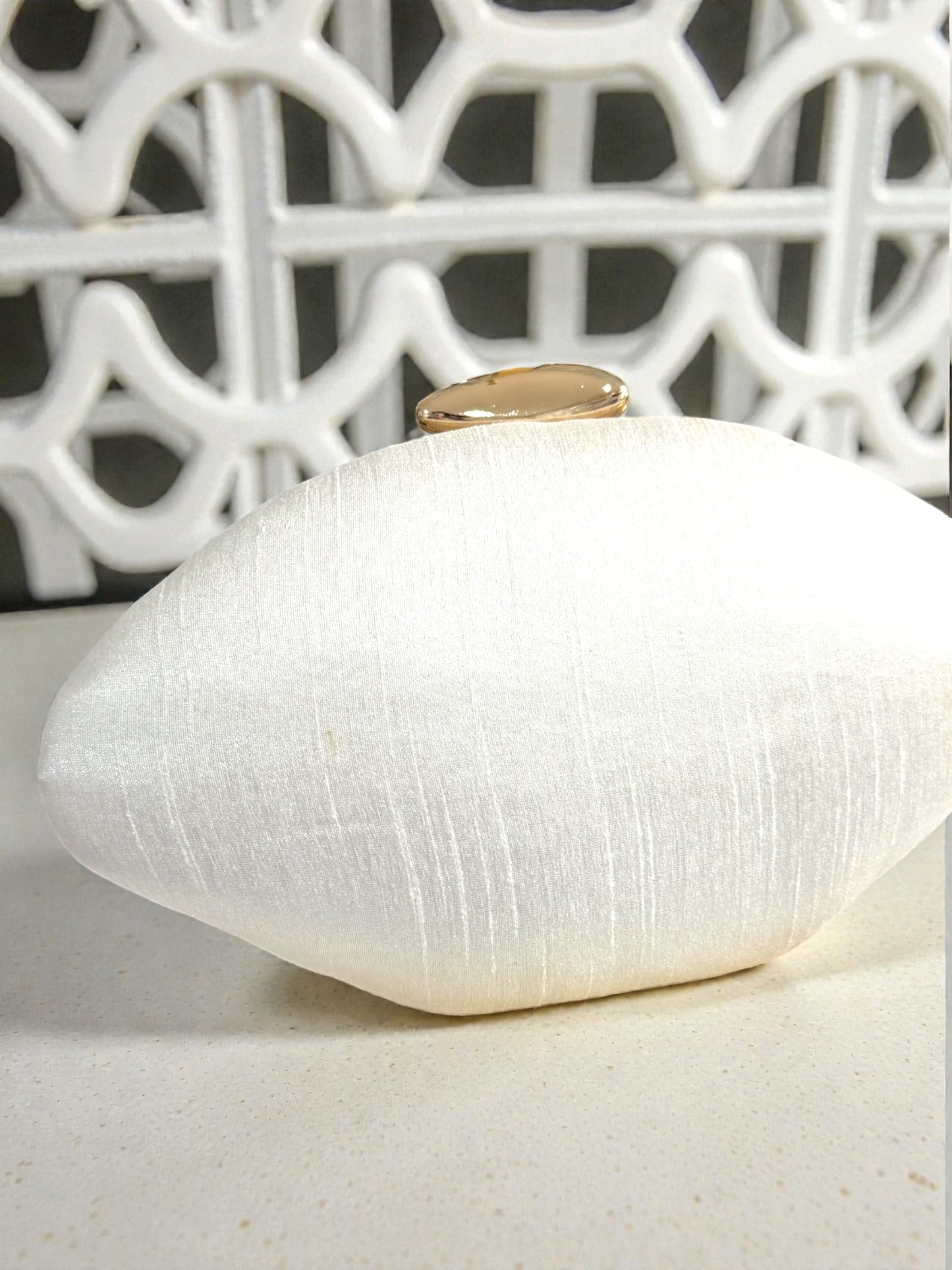 Suhaila سهيلة Handmade Clutch in White