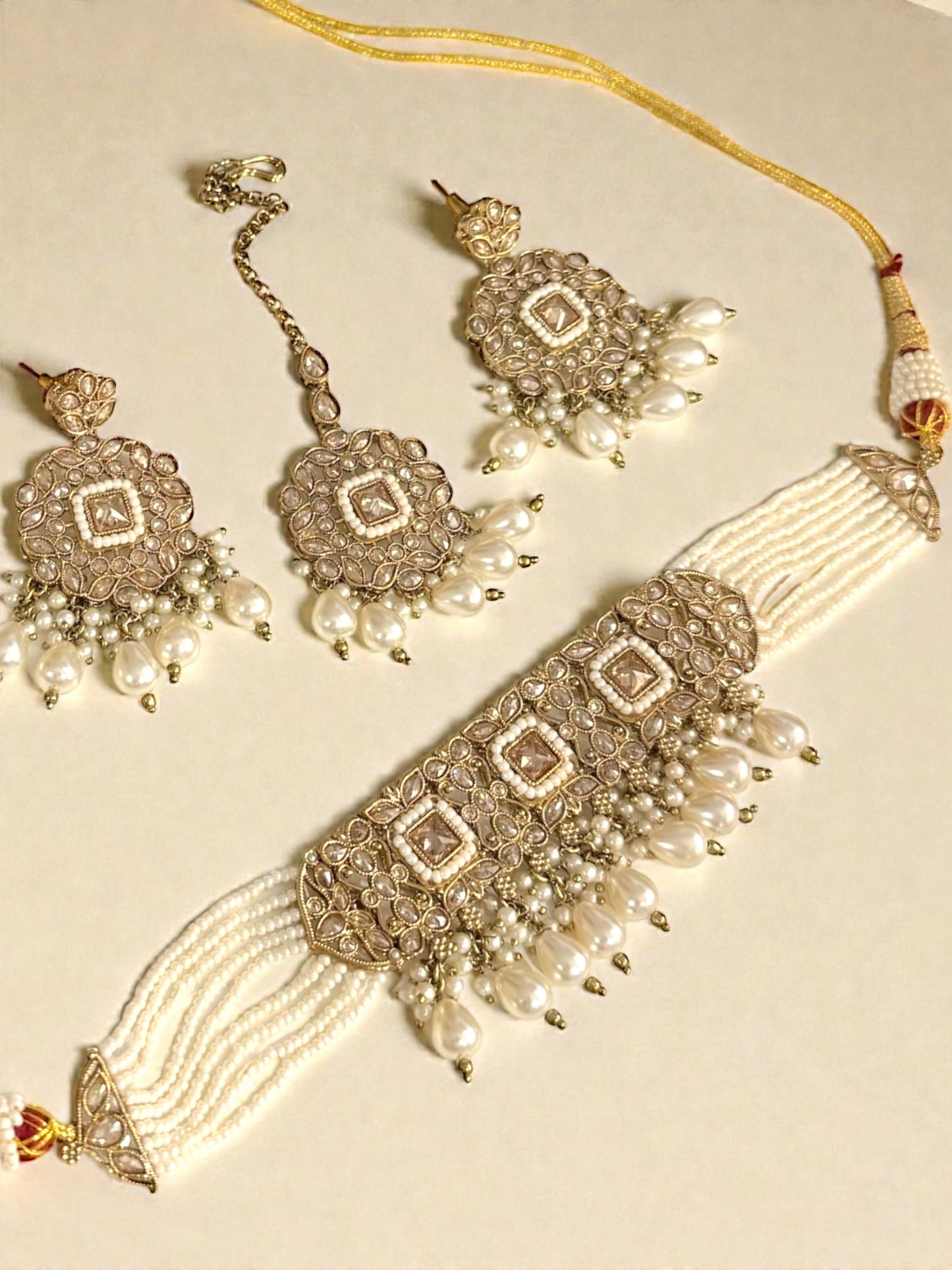 Muna منة Choker Set in Gold