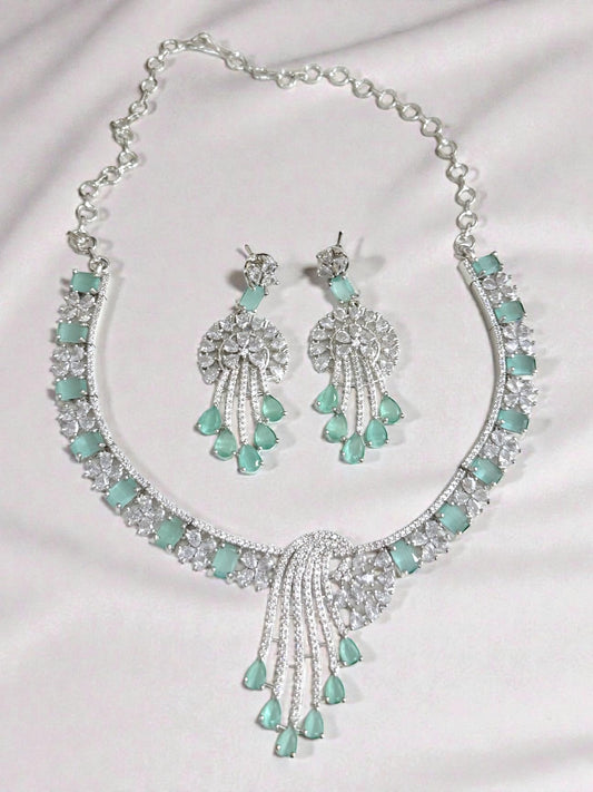 Hudae هدَاي American Diamond Set in Mint