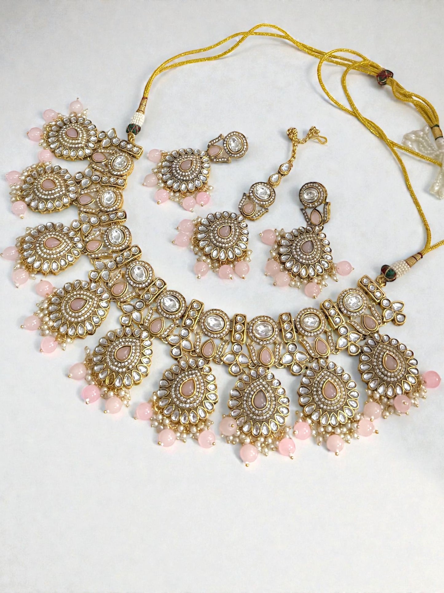 Nida نِدا Kundan Set in Pink