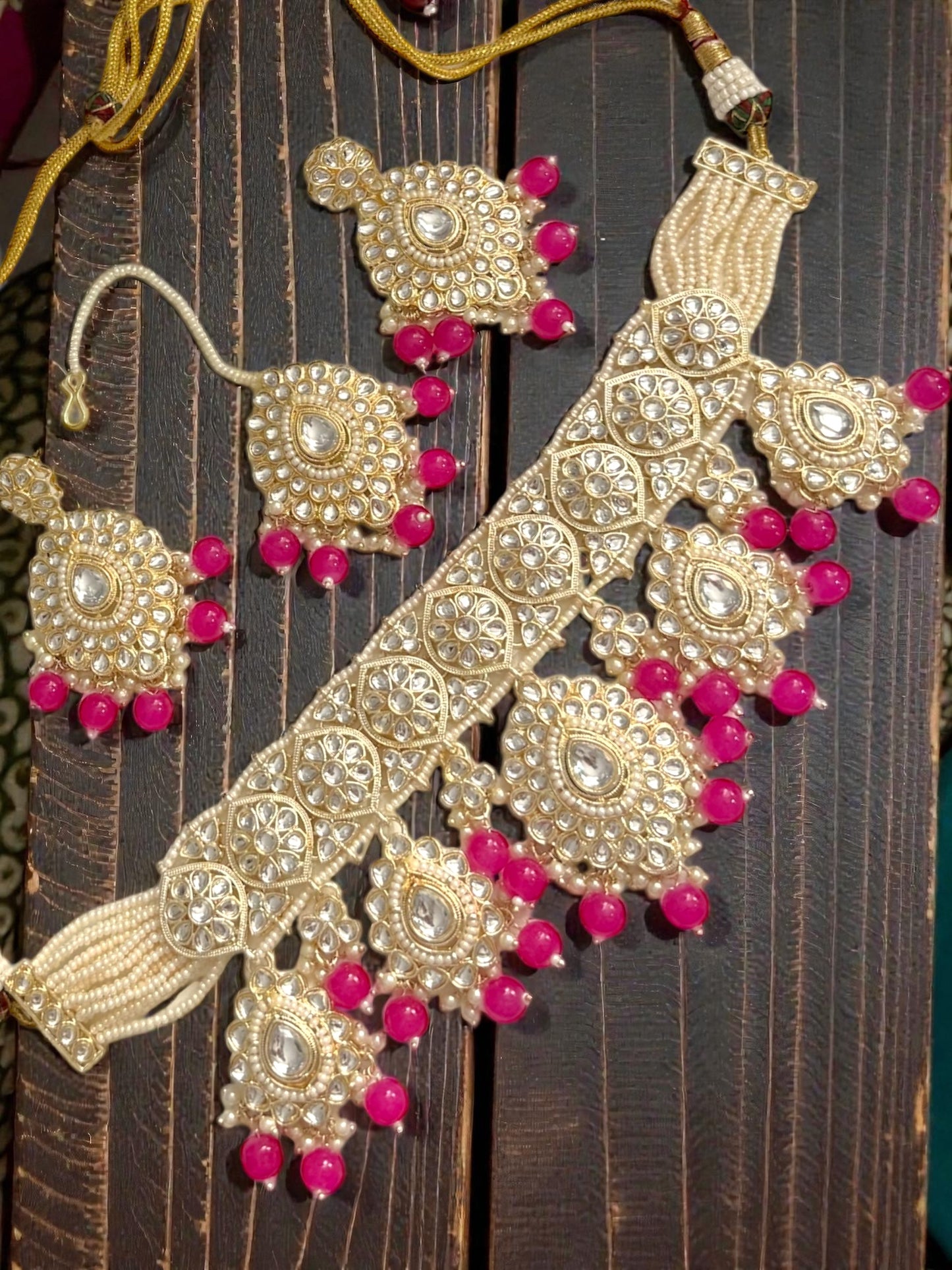 Aya آية Kundan Choker Set in Magenta