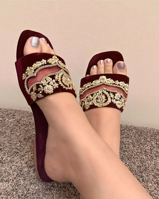 Aziza عزيزة Slides in Maroon