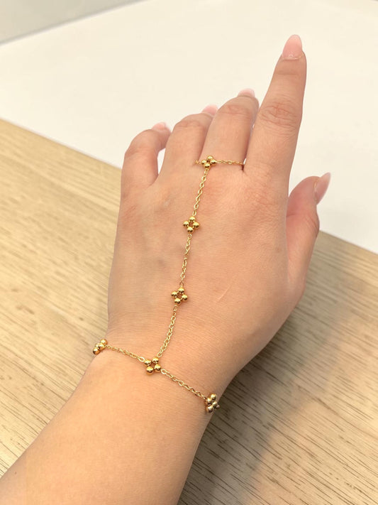 Henna حِنَّة Hand Chain in Gold - 18k Gold Plated and Stainless Steel