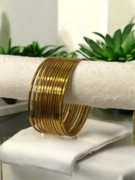 Metal Bangles in Antique Yellow Gold